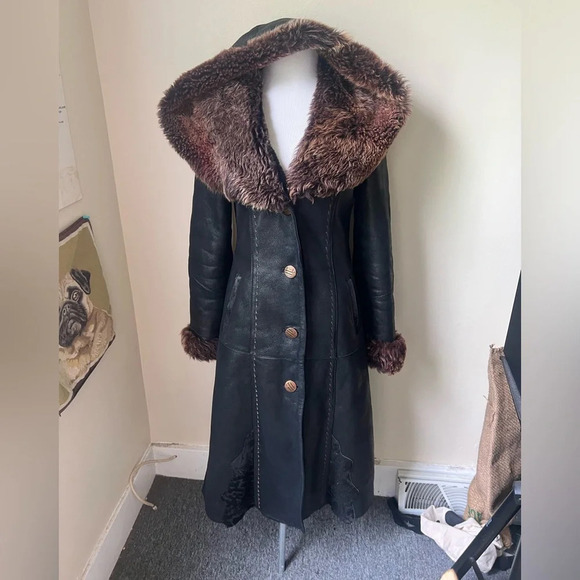 Reisler Shearling Lambskin Penny Lane Coat with Hood - Picture 2 of 10